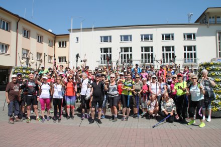 Uczestnicy Majowego Marszu Nordic Walking